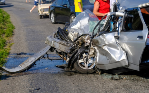 Scontro tra auto e scooter: giovane ferito a Macerata