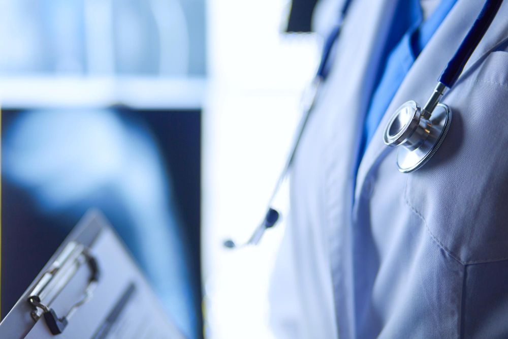 Tre defibrillatori per gli impianti sportivi di Castelraimondo