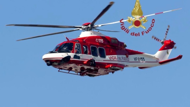 Incendio in una casa mobile a Pieve Torina, uomo ustionato